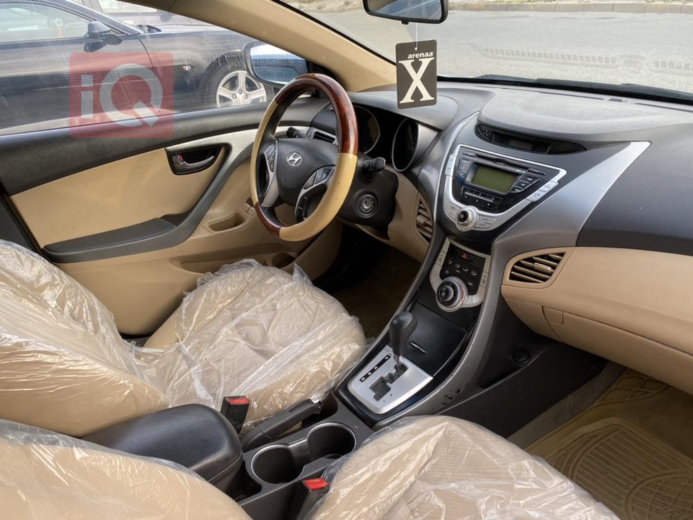 هیوندای ئەلەنترا